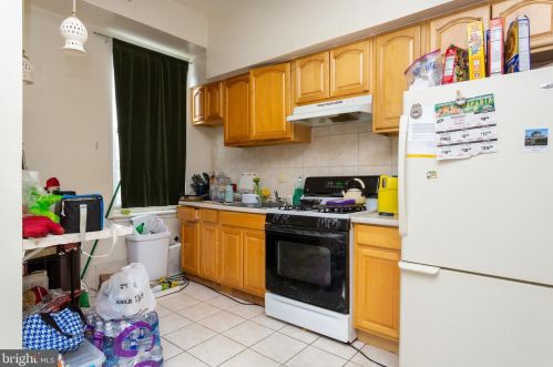 1542 15 St, Philadelphia PA 19146-4806 exterior