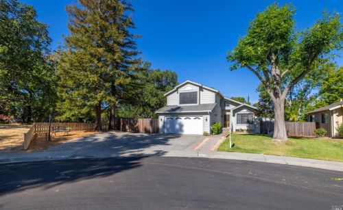 142 Norwalk Ct, Vacaville, CA 95687-3362