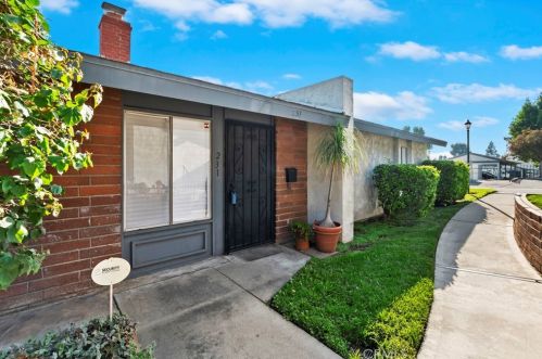 231 Sinclair Ave, Upland, CA 91786-7073