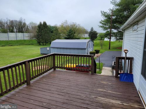 204 Alters Rd, Carlisle PA 17015-8969 exterior