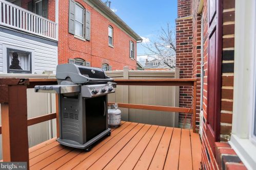 774 Broadway, Hanover PA 17331-2503 exterior