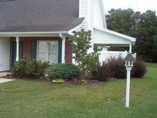 146 Cats Dr, Broadway, NC 27505-8561