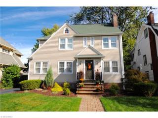 2611 Eaton Rd, Cleveland OH  44118-4330 exterior