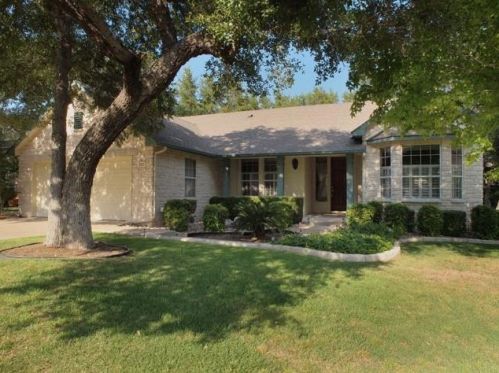 213 Whispering Wind Dr, Georgetown, TX 78633-4540