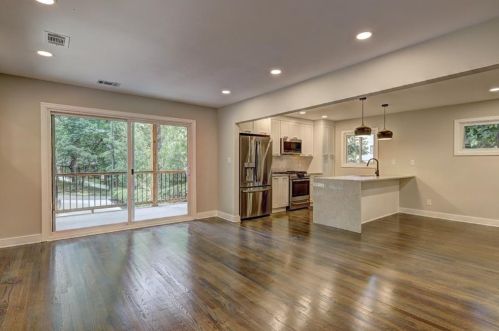 100 Angus Trl, Atlanta GA  30328-3031 exterior