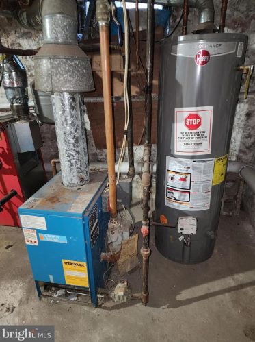 46 Olden Ave, Trenton NJ 08638-4328 exterior