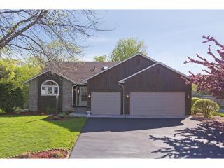 3675 Greensboro Dr, Saint Paul, MN 55123-2260