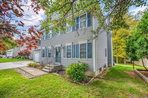 9 Dana Blvd, Wallingford, CT 06492-2086