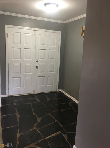 957 Rowland Rd, Stone Mountain, GA 30083-4840