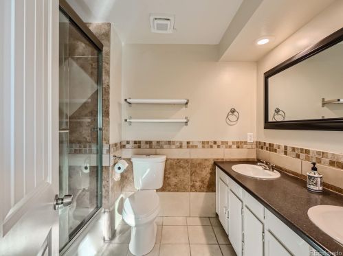 3014 Macon Cir, Aurora CO 80014-3092 exterior