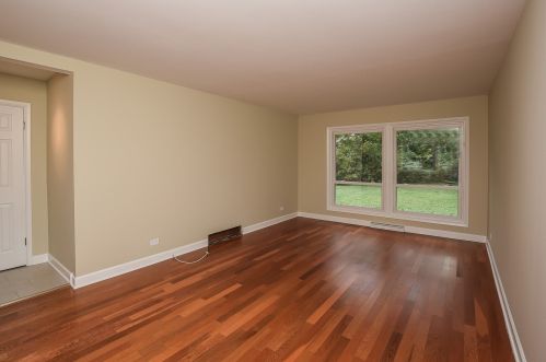 1223 Parkside Ln, Bannockburn, IL 60015-2939