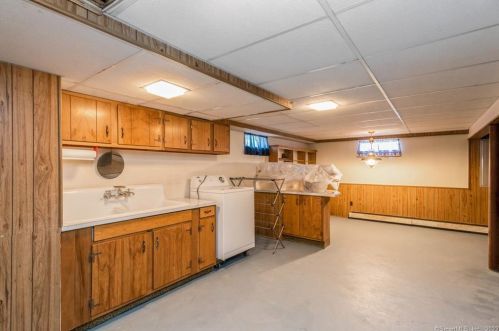 136 Beverly Rd, Torrington CT  06790-4059 exterior