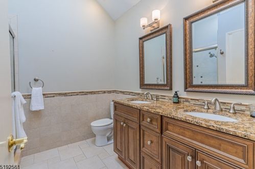 4 Theodore Dr, Dover NJ  07869-1913 exterior