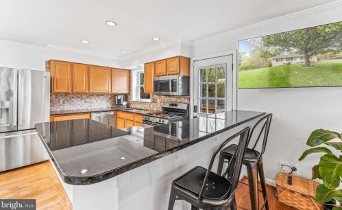 5225 Heming Ave, Springfield VA  22151-2942 exterior