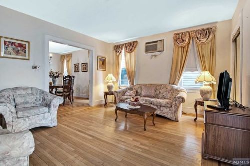 610 Palisade Ave, Cliffside Park, NJ 07010-3029