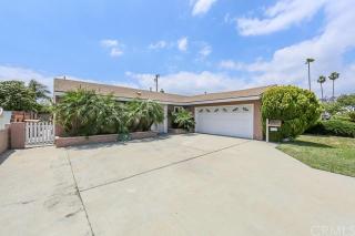 10381 Saint Alban St, Cypress, CA 90630-4526