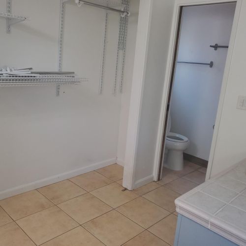 260 Earlham Dr, Turlock CA 95382-1700 exterior