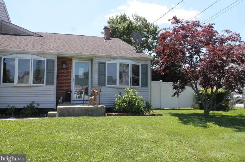 14 Hastings Rd, Trenton, NJ 08620-1522