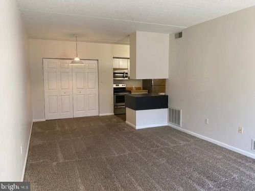 1313 Cherrington Dr, Harrisburg, PA 17110-9497
