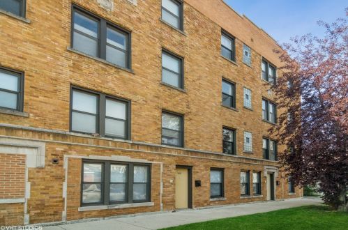 3443 Grace St, Chicago, IL 60618-4244