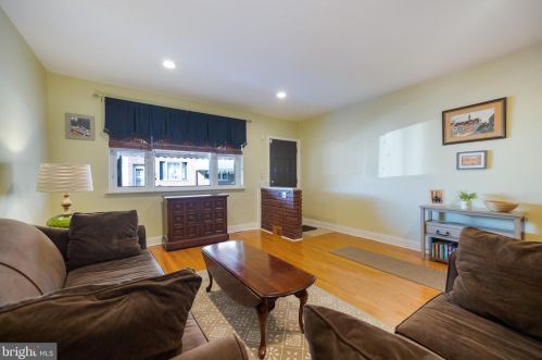 2341 10th St, Philadelphia PA 19133-1512 exterior