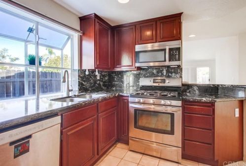 1240 Cottonwood Dr, Oceanside, CA 92056-2019