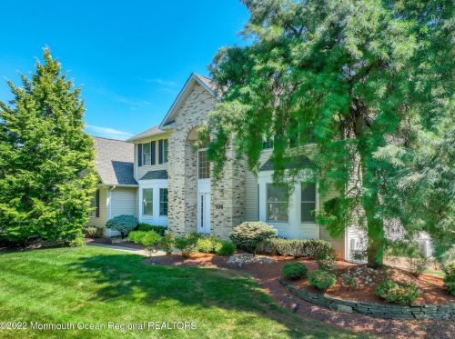 106 Sheffield Dr, East Freehold, NJ 07728-7772