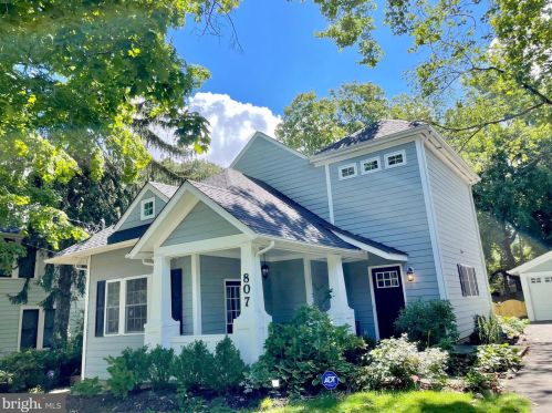 807 Davis Ave, Silver Spring, MD 20912-7703