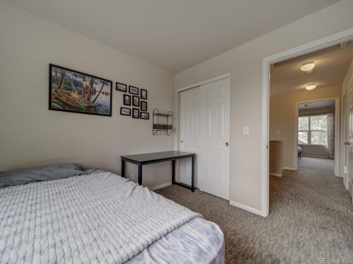 4875 Eaton Park Way, Aurora CO 80016-4292 exterior