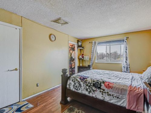 16492 Wyoming Dr, Aurora CO 80017-4159 exterior