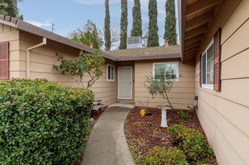 6950 Palmdell Way, Fair Oaks, CA 95628-3213