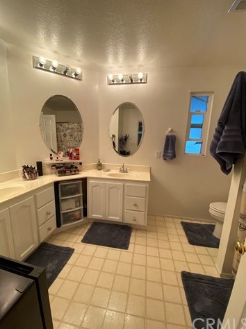 19361 Brookhurst St, Huntington Beach CA  92646-2921 exterior