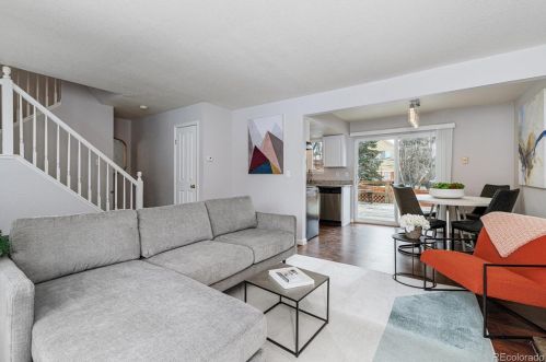 19292 Nassau Dr, Aurora, CO 80013-5104