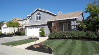 437 Woodcrest Dr, Vacaville, CA 95688-9113