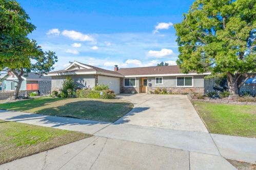 125 Ronwood St, Glendora, CA 91740-4813