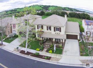 2340 Club Dr, Gilroy, CA 95020-3015