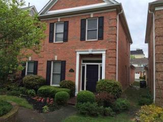 1020 Murray Hill Ln, Memphis, TN 38120-2674