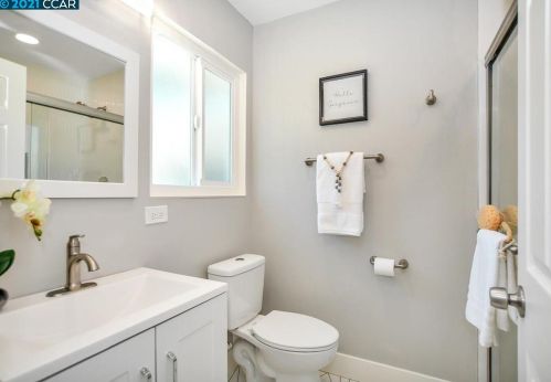 1704 Greer Ave, Concord CA  94521-2244 exterior