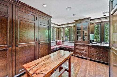 3015 Andrews Dr, Atlanta GA  30305-2001 exterior
