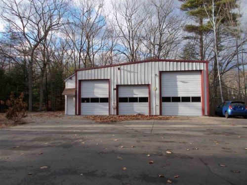 651 Main St, Fremont, NH 03044-3583