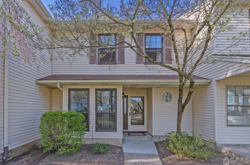 1702 Timber Oaks Rd, Edison, NJ 08820-4400
