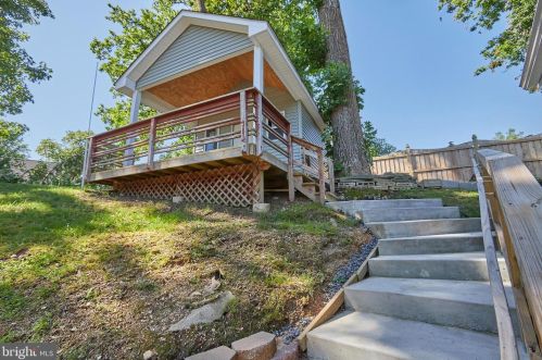 1007 Venice Dr, Silver Spring MD 20904-2065 exterior