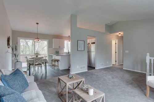 1821 103rd Ave, Minneapolis MN  55433-4745 exterior