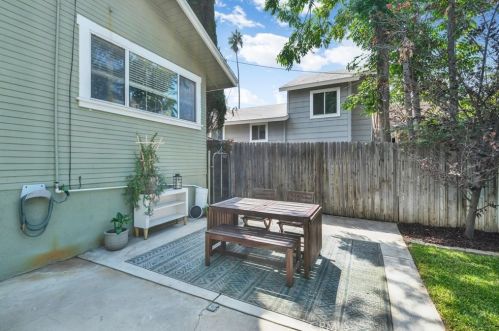 3055 Chestnut St, Riverside CA  92501-2411 exterior