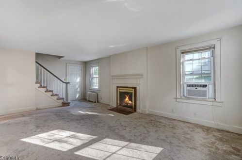 69 Meisel Ave, Springfield, NJ 07081-1826