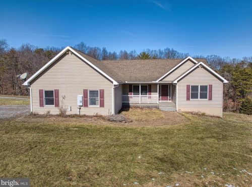 345 Journey Ln, Berkeley Springs WV exterior