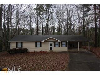 2053 Forest Ct, Lithonia, GA 30078-3001