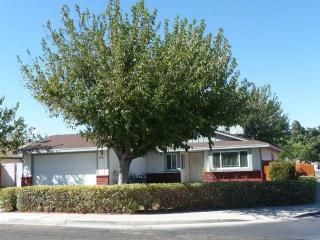 232 Hayden Ave, Ridgecrest, CA 93555-5301