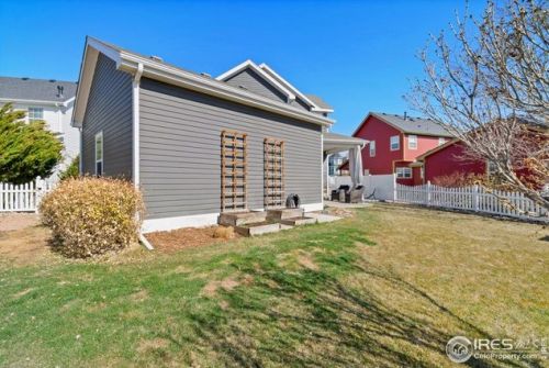 1227 Cres Dr, Fort Collins CO 80526-2917 exterior