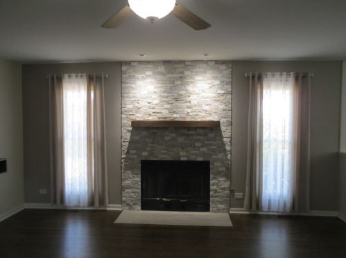 208 Julie Ln, Pingree Grove IL  60140-8379 exterior